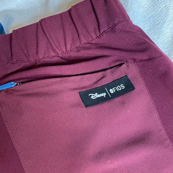 FIGS Disney Maroon Scrub Bottoms Extra Small XS Mickey Mouse‎ Burgundy Joggers - Picture 7 of 9